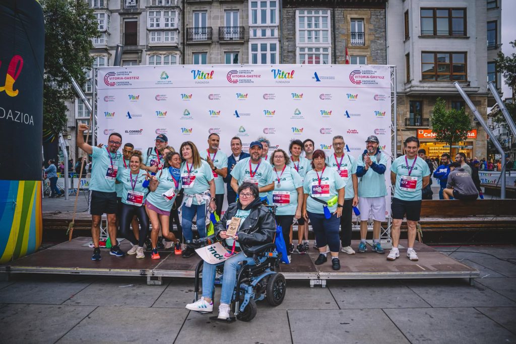 CARRERA DE EMPRESAS VITORIA INDESA